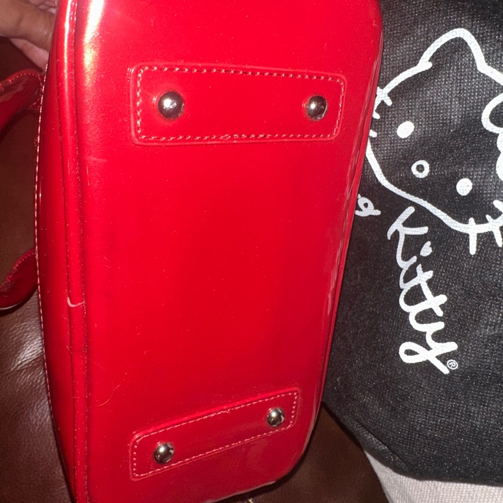 Hello Kitty Red Mini Bag Collection - Picture 4 of 4